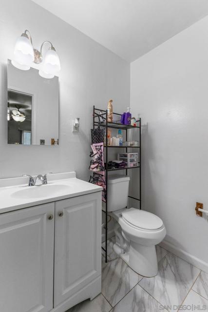 8524 Big Rock Road, Santee CA: https://media.crmls.org/mediaz/483a7248-defa-42b4-b946-d8eac9c00c61.jpg