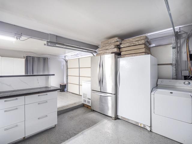 507 Market Street, Santa Cruz CA: https://media.crmls.org/mediaz/483b2da8-44b7-4ff4-b0ed-951dde19c029.jpg