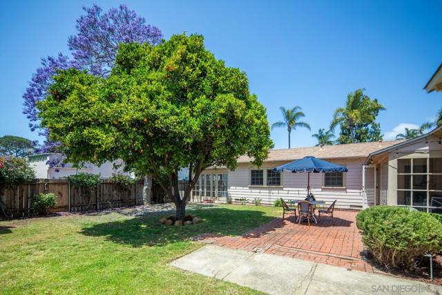 1506 5Th St, Coronado CA: https://media.crmls.org/mediaz/483d35b8-7539-47d0-bdeb-33f041889d6d.jpg