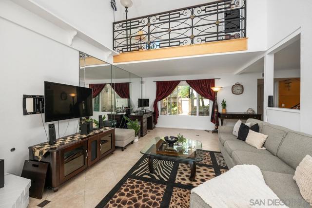 2843 Unicornio St, Carlsbad CA: https://media.crmls.org/mediaz/483d625c-3bf1-454e-83bc-020c591154f5.jpg