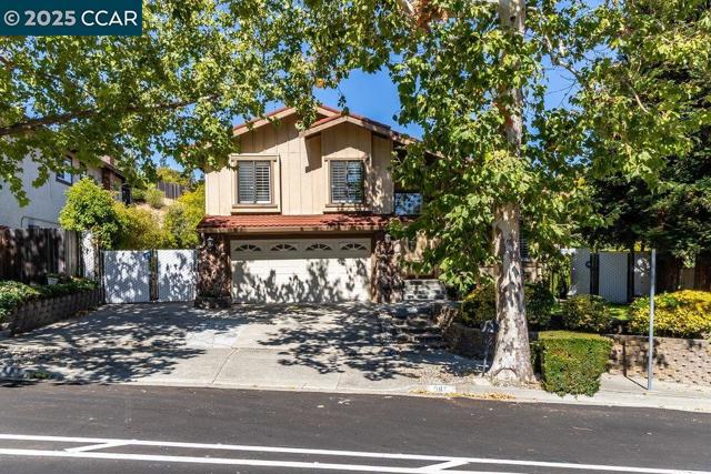 987 Morello Ave, Martinez CA: https://media.crmls.org/mediaz/483dbcda-3aae-42da-a4dd-538e89927afb.jpg