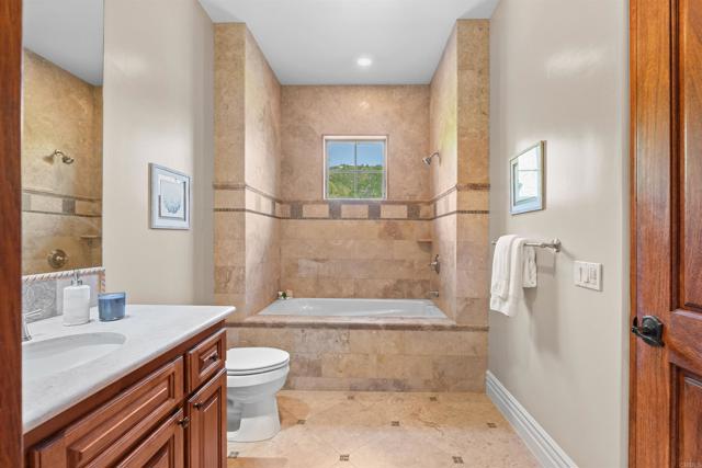 Image 41 of 67 For 2428 Catalina Avenue