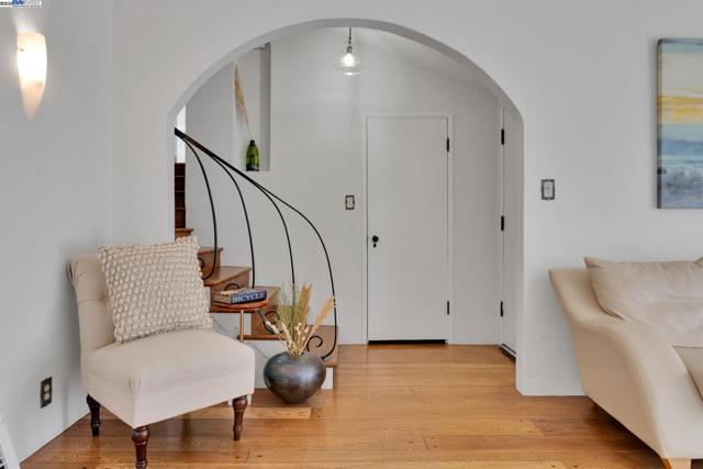 Image 9 of 57 For 3016 Hyde St