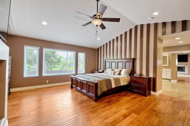 16879 Saint Andrews Drive, Poway CA: https://media.crmls.org/mediaz/483fe439-46bc-4ddc-a400-56d573e70a9a.jpg