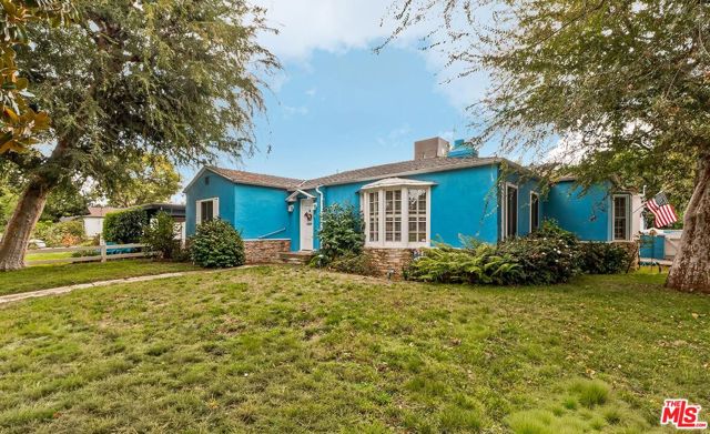 12154 Morrison Street photo 6