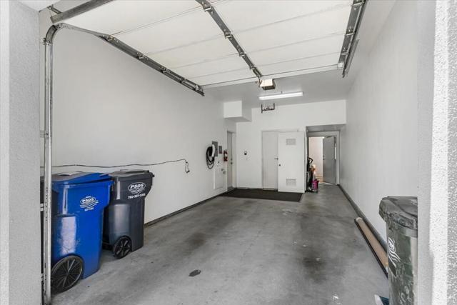 252 Breeze Loop, Palm Springs CA: https://media.crmls.org/mediaz/48427c6a-a439-4fc2-8972-6d5356ef87af.jpg