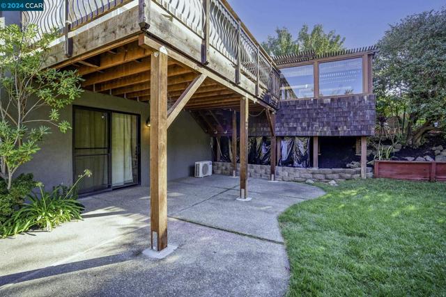 Image 36 of 39 For 822 Rose Dr