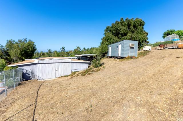 2405 Old Colony, Vista, California 92084, ,Residential Income,For Sale,Old Colony,NDP2407848