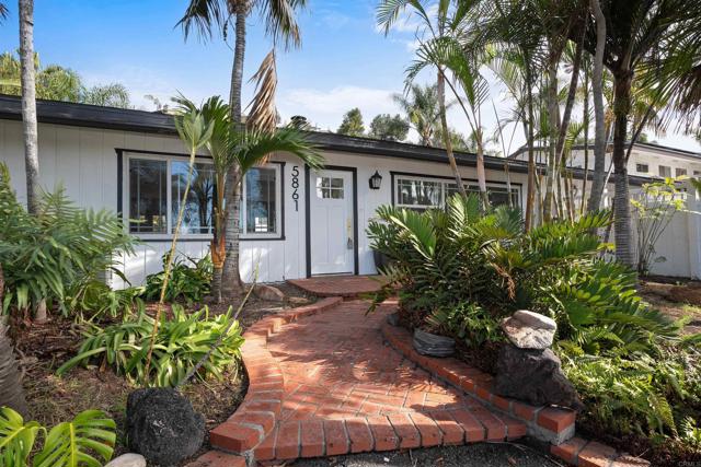 Detail Gallery Image 9 of 59 For 5861 College Ave, San Diego,  CA 92120 - 3 Beds | 2 Baths