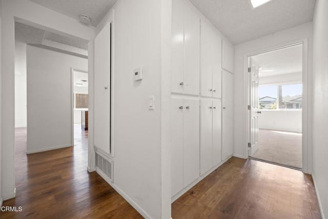 Detail Gallery Image 14 of 25 For 8595 Hollister St, Ventura,  CA 93004 - 4 Beds | 2 Baths
