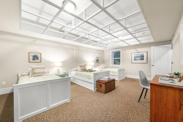 360 5th Avenue, Santa Cruz CA: https://media.crmls.org/mediaz/4843e519-ea80-42a7-9a25-dcc6f4f35173.jpg