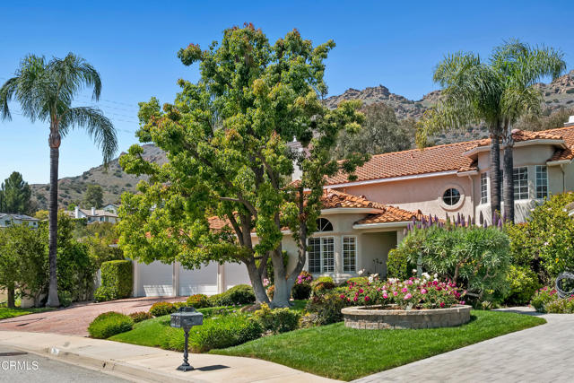 Detail Gallery Image 2 of 45 For 1480 Forest Knoll Dr, Oak Park,  CA 91377 - 4 Beds | 3 Baths