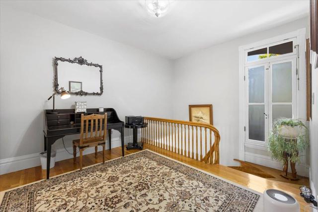 Image 36 of 71 For 223 Oregon Street