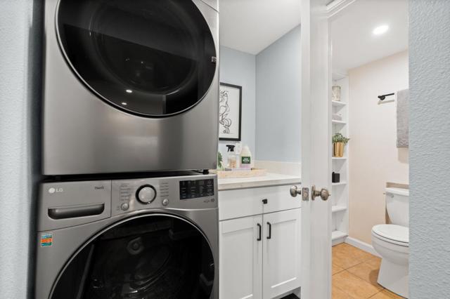 8124 Greenly Drive, Oakland CA: https://media.crmls.org/mediaz/484784e4-1de3-440c-8f1c-405316bcf8d8.jpg