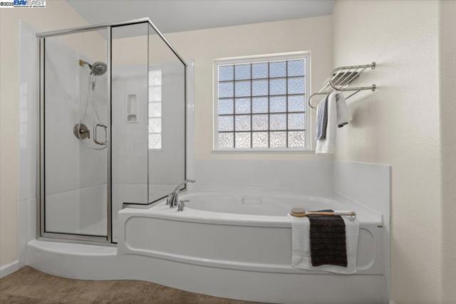 4775 Mahogany St, Dublin CA: https://media.crmls.org/mediaz/4848da28-d712-4944-a08e-9c0e0da38005.jpg