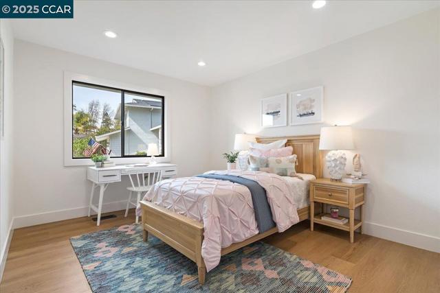 721 Sinnet Ct, Danville CA: https://media.crmls.org/mediaz/4848f687-94bc-4a40-b601-1a0daf39912c.jpg
