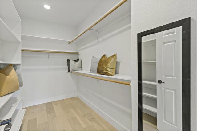 303 Lakeview Way, Redwood City CA: https://media.crmls.org/mediaz/484a2154-5e73-48d2-91d6-3a9a663ca7e4.jpg