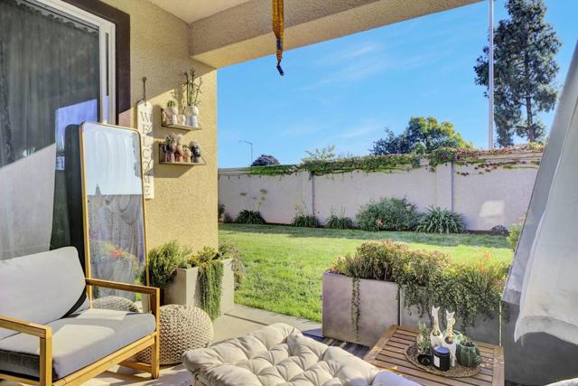 871 Cordoba Way, Hollister CA: https://media.crmls.org/mediaz/484a21e9-3ab3-46df-b0fc-f01b99e5f3d3.jpg