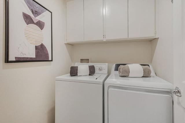 1000 Davit Lane,  CA: https://media.crmls.org/mediaz/484a7cd1-fe8c-45de-820d-99e01d0b5b30.jpg
