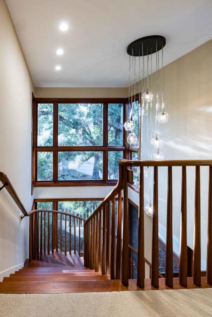 140 Farm Road, Woodside CA: https://media.crmls.org/mediaz/484aafa7-f802-4923-8edc-e1ea8d04942e.jpg