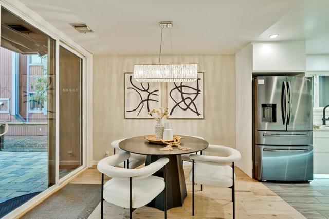 228 Central Avenue, Mountain View CA: https://media.crmls.org/mediaz/484ab5d2-1f5a-4c0a-bd3a-da740a9e2cf5.jpg