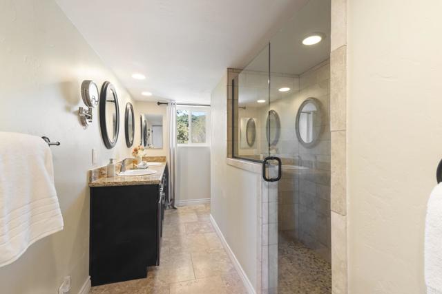 2839 Lakemont Drive, Fallbrook CA: https://media.crmls.org/mediaz/484ab88a-f1eb-4e48-a41e-ff730b73efc4.jpg