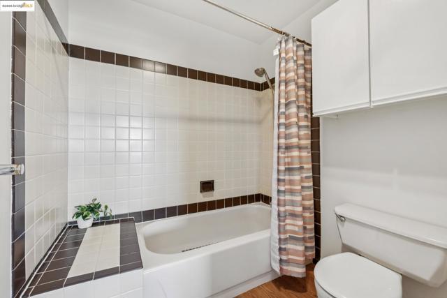1205 Melville Sq, Richmond CA: https://media.crmls.org/mediaz/484b1662-26fe-4da1-ab2c-23da979ae863.jpg