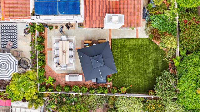 2157 Sea Village Cir, Cardiff by the Sea CA: https://media.crmls.org/mediaz/484b1b14-b9a8-48bd-9287-887535c09f76.jpg