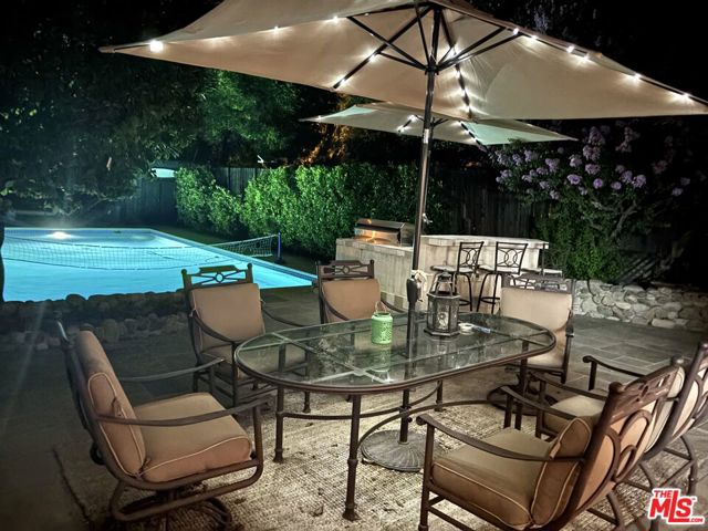 22491 Domingo Road, Woodland Hills CA: https://media.crmls.org/mediaz/484b55f1-9ee2-4ec9-a035-4e8976fae598.jpg