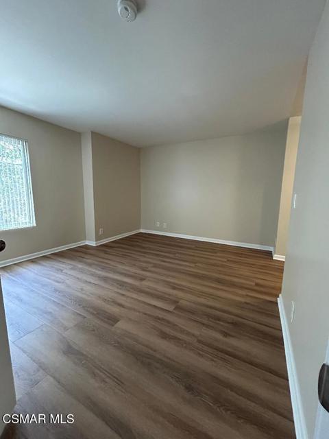 3376 Holly Grove Street, Westlake Village CA: https://media.crmls.org/mediaz/484c8afe-6857-4b7e-93db-cdaa68594a4f.jpg