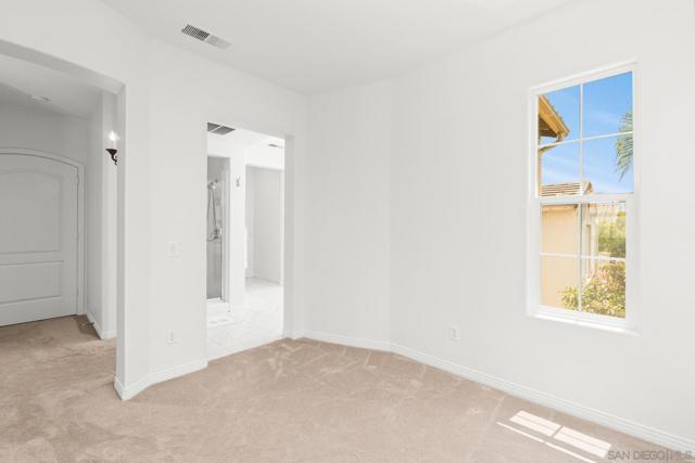 616 Marlin Ln, Carlsbad CA: https://media.crmls.org/mediaz/484cf8a3-932e-4e5f-859b-73d28e4353a7.jpg