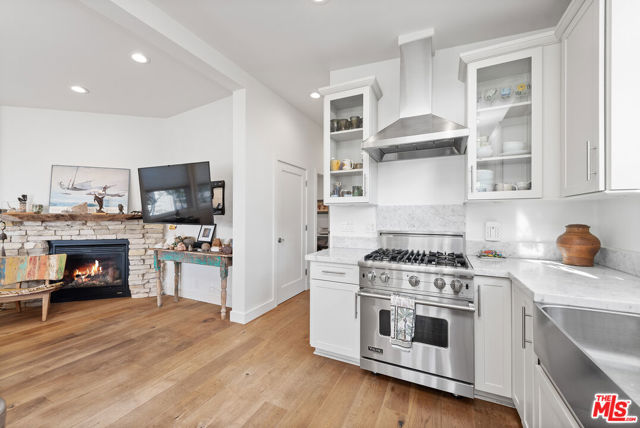 29500 Heathercliff Road, Malibu CA: https://media.crmls.org/mediaz/484d2223-78c8-4410-8e3d-5646f7178df1.jpg