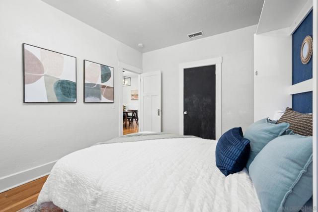 4602 Felton St, San Diego CA: https://media.crmls.org/mediaz/484da880-5a54-4fa6-9ab3-19825a212f19.jpg