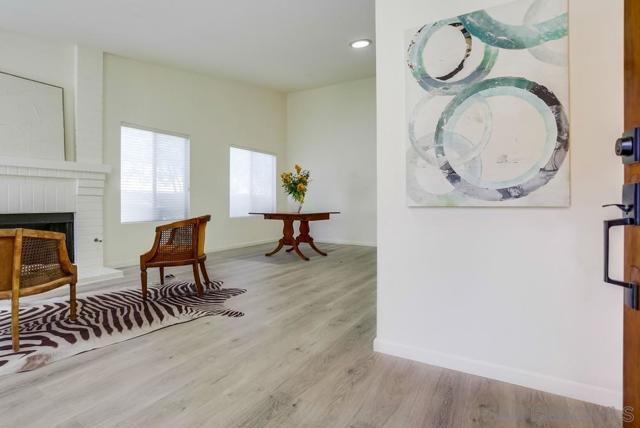 12894 Corte Arauco, San Diego CA: https://media.crmls.org/mediaz/484e89d2-5d1d-42df-b982-9c7c6f7cc19b.jpg