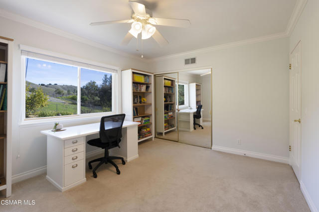 Image 25 of 33 For 6564 Woodcrest Place
