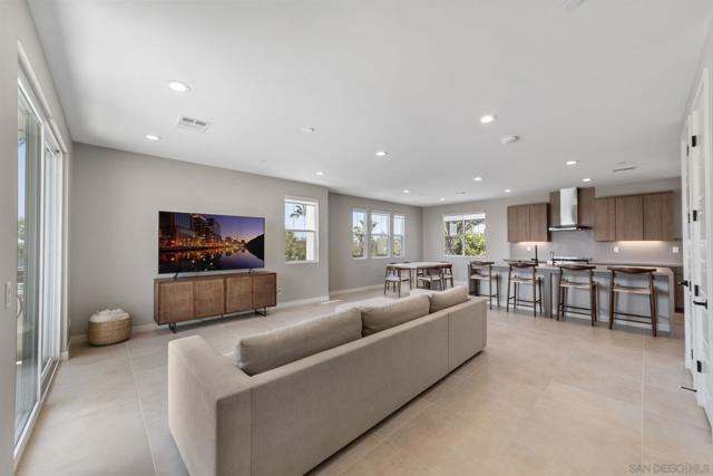 13016 Lumen Way, San Diego CA: https://media.crmls.org/mediaz/484f13b0-3e51-44ae-b39d-47f40664c88c.jpg