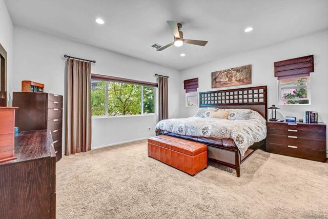 441 Ventasso Way, Fallbrook CA: https://media.crmls.org/mediaz/484faf06-bd48-4785-82bc-e7800f9d45db.jpg