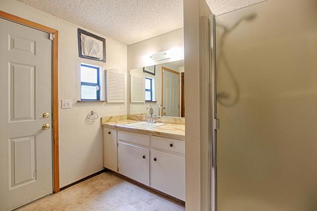 41 Grandview Avenue, Felton CA: https://media.crmls.org/mediaz/485006ca-57bc-40ea-b673-ff963add3659.jpg