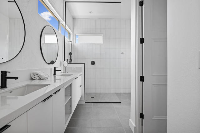761 Nugget Lane, Palm Springs CA: https://media.crmls.org/mediaz/485007bf-740f-4bed-bc3e-cc6bcd1223b8.jpg