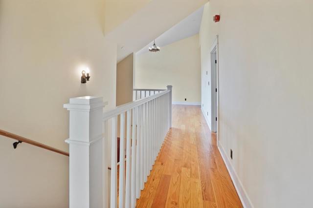 385 Miramar Drive, Half Moon Bay CA: https://media.crmls.org/mediaz/48513791-7e1e-4a17-91aa-3b17e05d342c.jpg