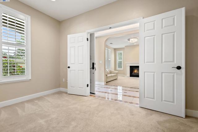 2004 W Lagoon Rd, Pleasanton CA: https://media.crmls.org/mediaz/485190d1-1e23-4f72-80a1-fcab73cec621.jpg