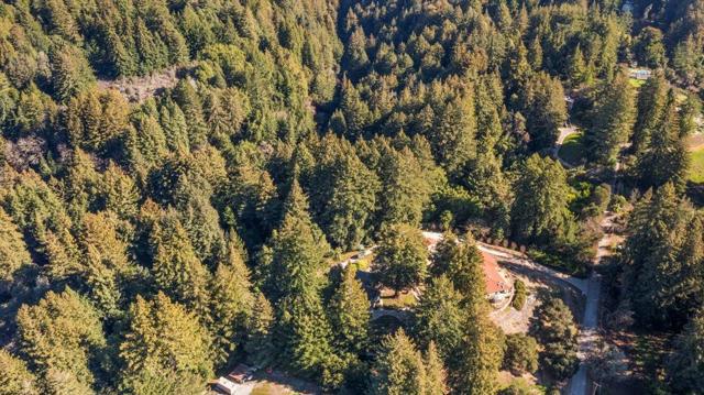 17 Bella Vista Lane, Gilroy CA: https://media.crmls.org/mediaz/48522ff7-4292-4c8f-bce8-6b4644f3229a.jpg