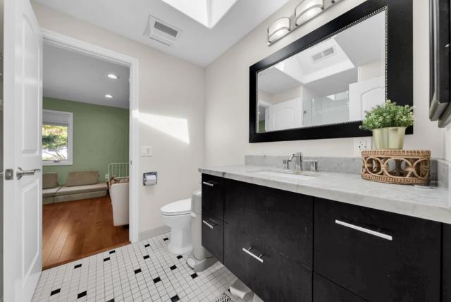 1024 Berkeley Avenue, Menlo Park CA: https://media.crmls.org/mediaz/485293e7-ae50-4b19-b529-de298f9bdbd2.jpg