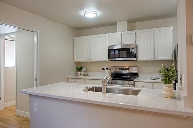 168 Peach Terrace, Santa Cruz CA: https://media.crmls.org/mediaz/4852ee0c-b6d6-4fb0-972e-58c70d7f5de1.jpg