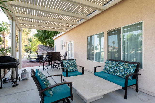 48305 Pic Way, Indio CA: https://media.crmls.org/mediaz/48536d01-f6c9-4e3a-a338-2d4226bbbb64.jpg