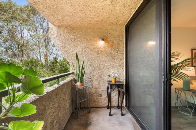 Detail Gallery Image 34 of 41 For 4275 via Arbolada #209,  Los Angeles,  CA 90042 - 3 Beds | 2 Baths