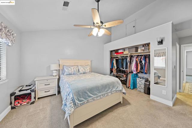 2256 Camborne Dr, Modesto CA: https://media.crmls.org/mediaz/4853def6-f0a2-47d6-8043-377c7c55769c.jpg