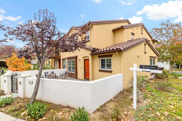 4182 Lautrec Drive, San Jose CA: https://media.crmls.org/mediaz/48541b55-6392-4aa1-9036-b5555c91df6b.jpg