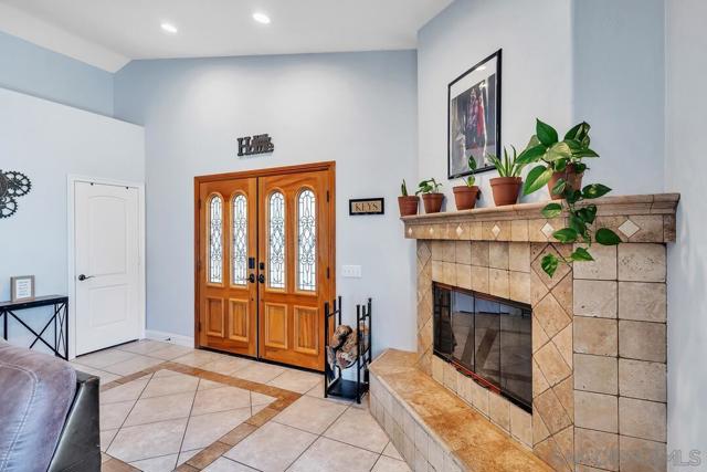 22318 Casa De Carol, Ramona CA: https://media.crmls.org/mediaz/48543f32-eb72-4ca7-9283-976d25d59fb9.jpg