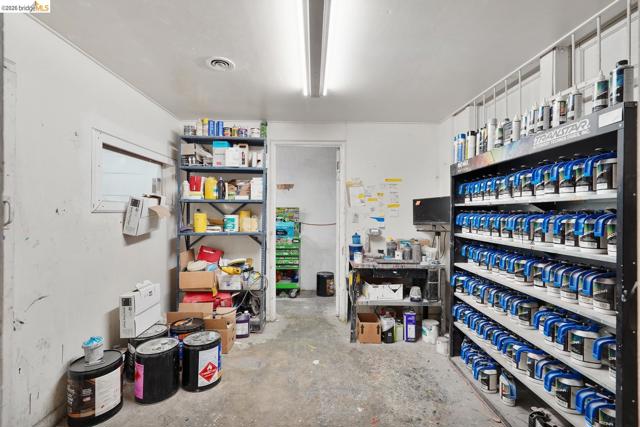 Image 2 of 6 For 245 24th St  